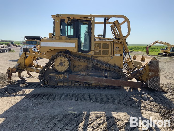 2006-caterpillar-d6r-image-4