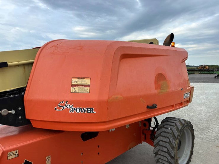 jlg-600s-image-25