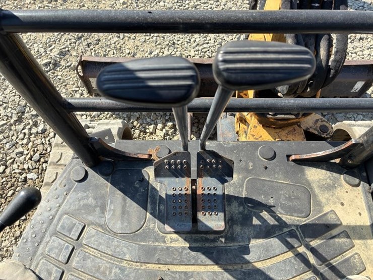 2014-caterpillar-304e-cr-image-17