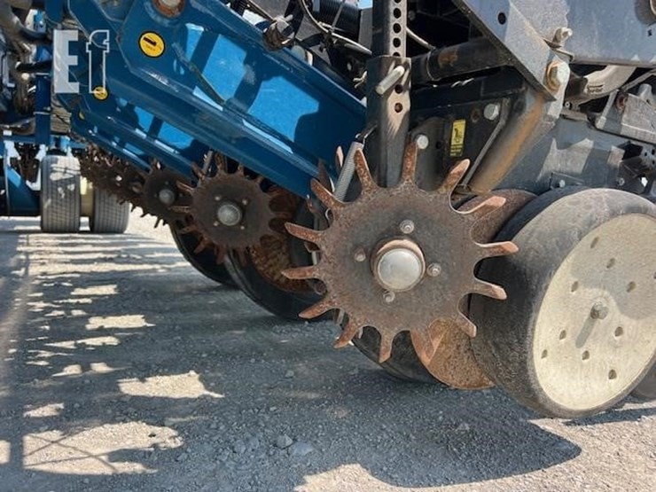 2008-kinze-3800sds-image-68