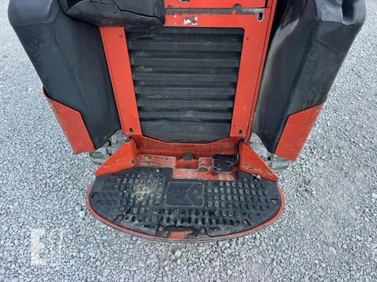 2020-ditch-witch-sk800-image-14