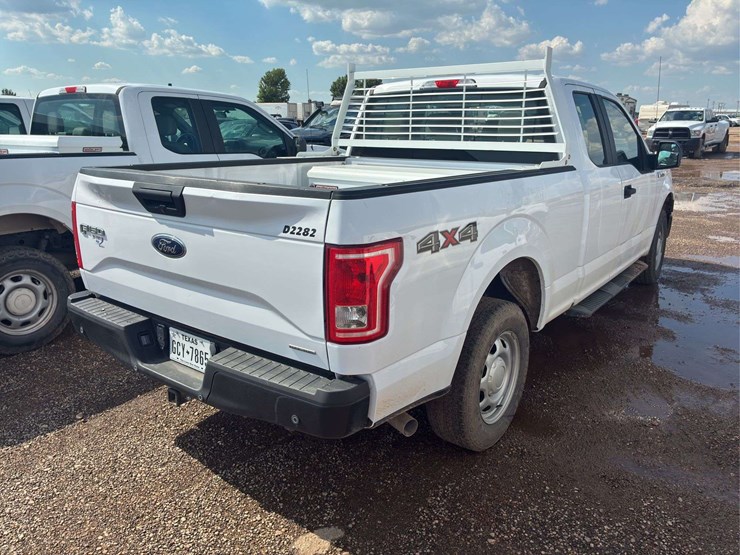 2015-ford-f150-lariat-image-3