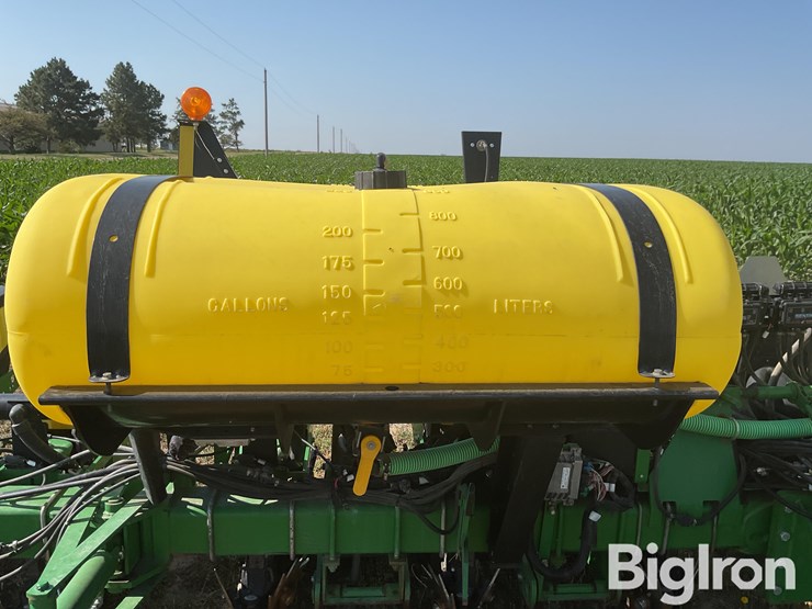 2013-john-deere-1760-image-19