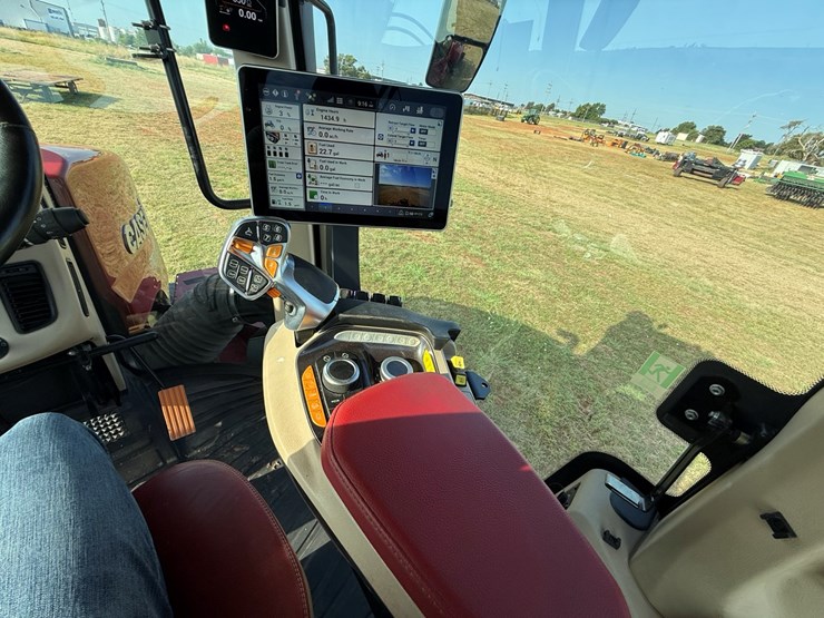 2023-case-ih-470-image-24
