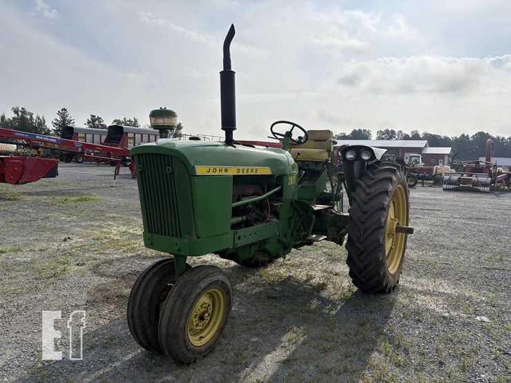 1965-john-deere-2010-image-3