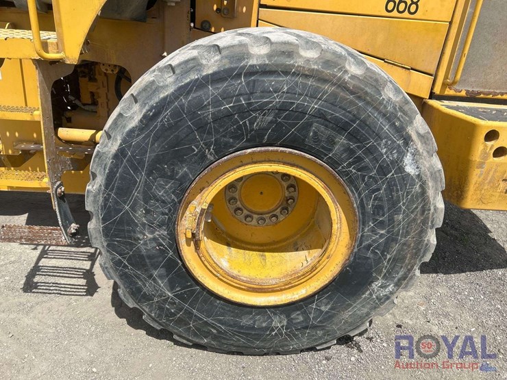 2005-johndeere-644k-image-7