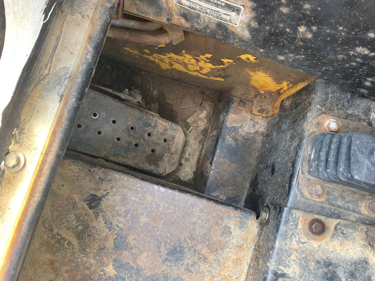 john-deere-7775-image-43