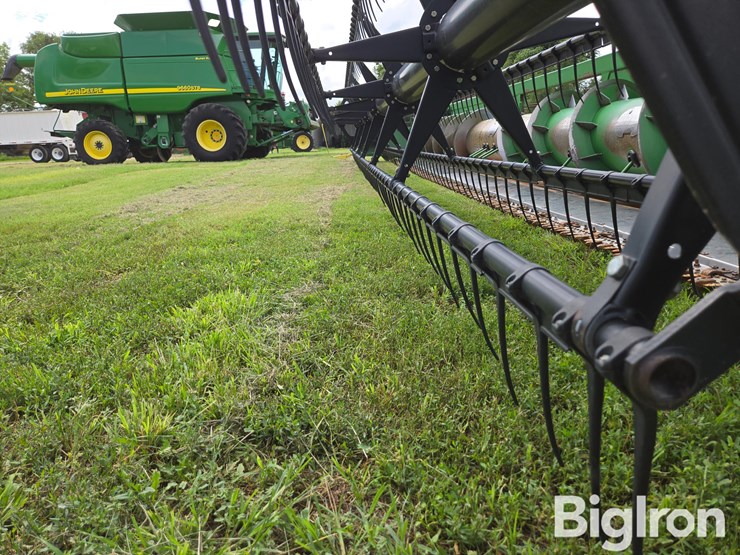 2005-john-deere-630f-image-11
