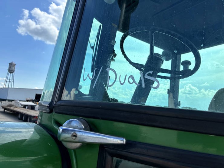 1987-john-deere-4630-image-17