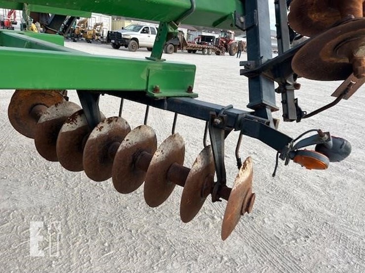 john-deere-630-image-19