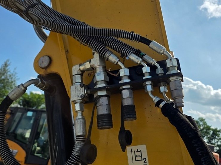 2023-caterpillar-310-image-55