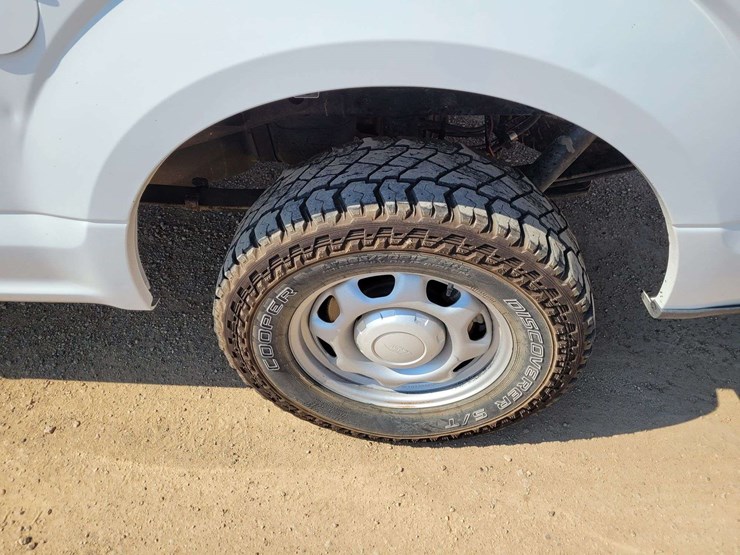 2018-ford-f150-xl-image-18