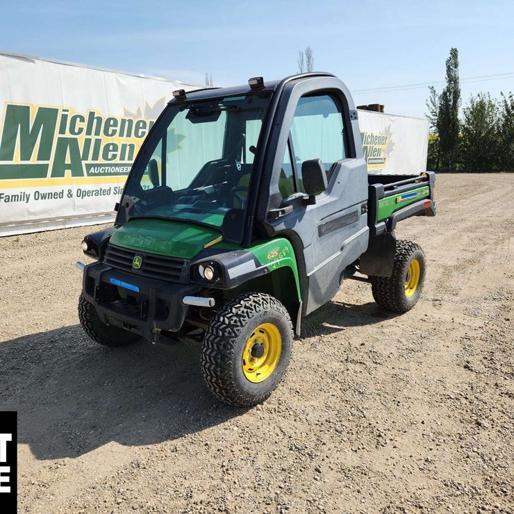 2015 JOHN DEERE GATOR