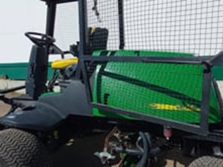 john-deere-3215b-image-13