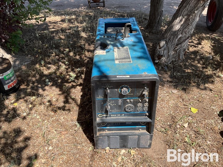 bobcat-225-image-2