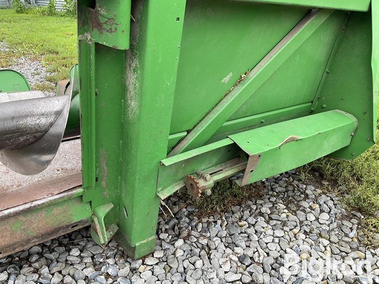 1982-john-deere-643-image-19