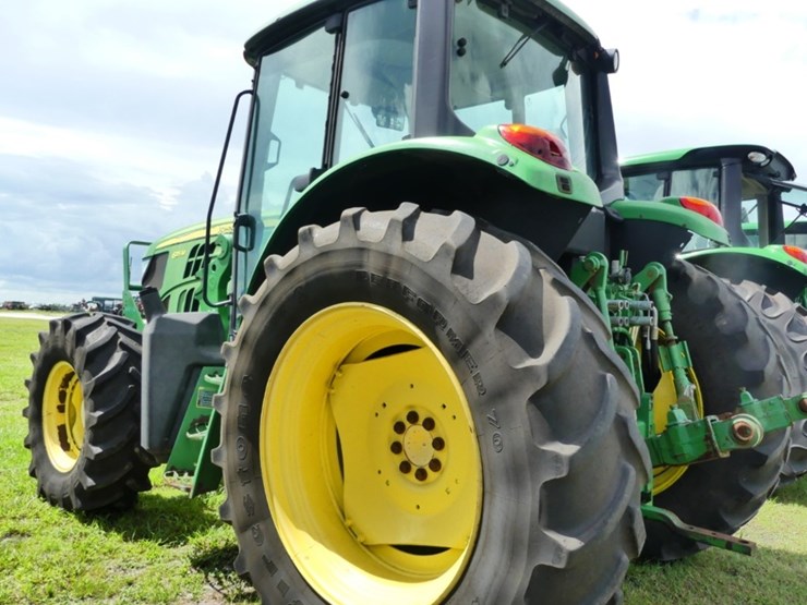 john-deere-6115m-image-4
