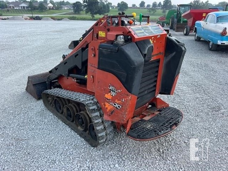 2020-ditch-witch-sk800-image-5