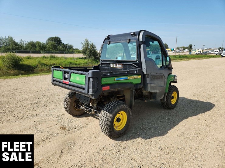 2015-john-deere-gator-image-3
