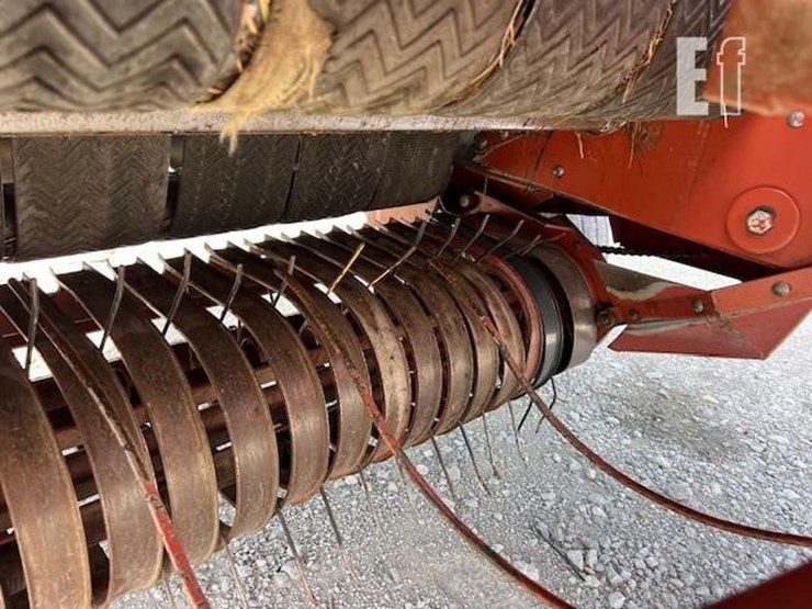 hesston-540-image-11