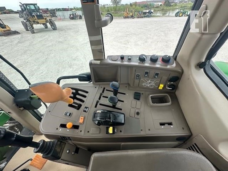 john-deere-6115m-image-13