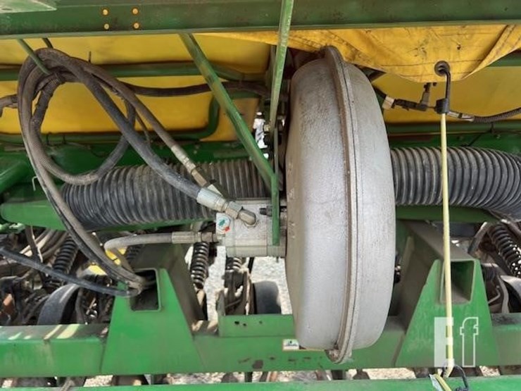 2005-john-deere-1690-ccs-image-25
