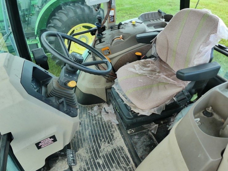 john-deere-6115d-image-9