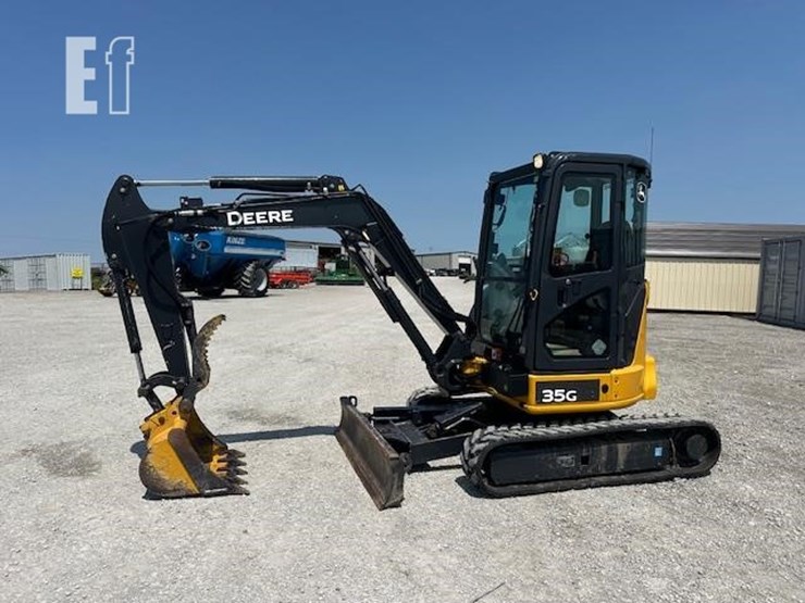2014-deere-35g-image-1