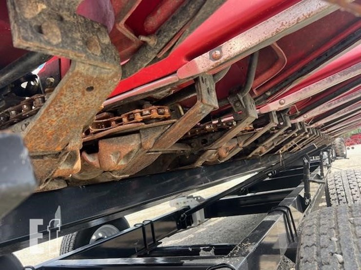 2011-case-ih-3412-image-34