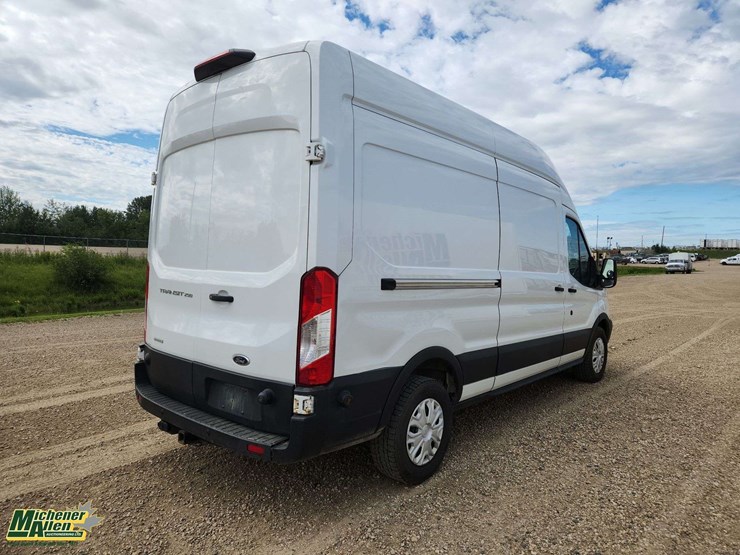 2019-ford-transit-image-4