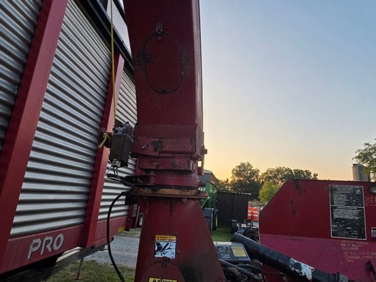 new-holland-900-image-13