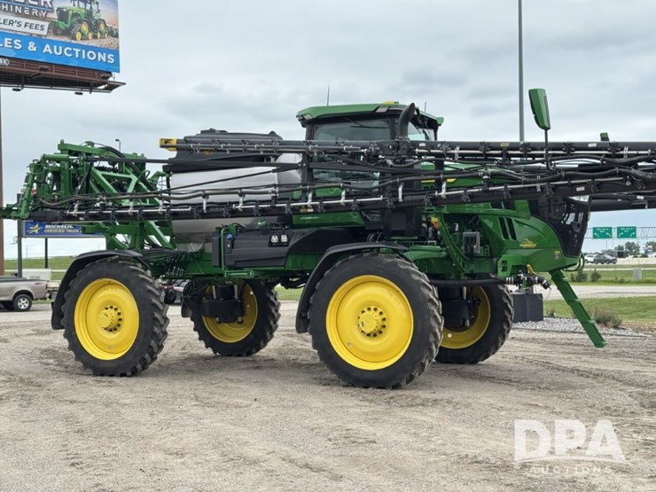 2023-john-deere-412r-image-6