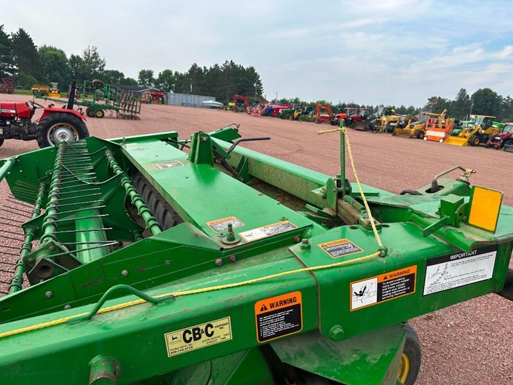john-deere-820-image-30