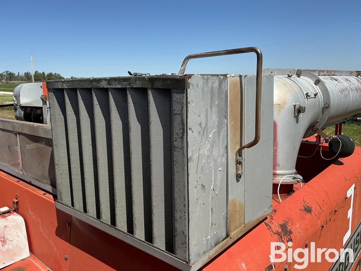 1983-massey-ferguson-860-image-12