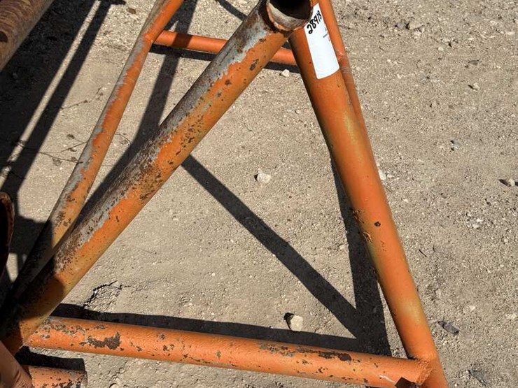 (2-x-$)-23’l-x-37”h-triangular-pipe-racks-image-2