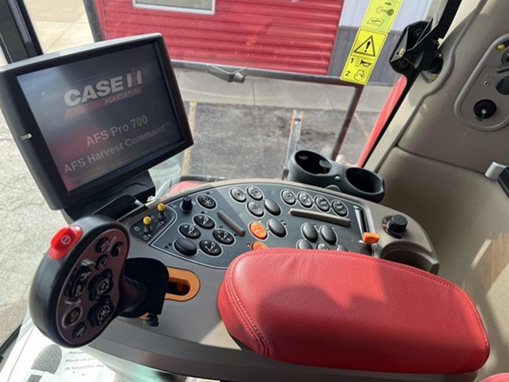 2022-case-ih-8250-image-43