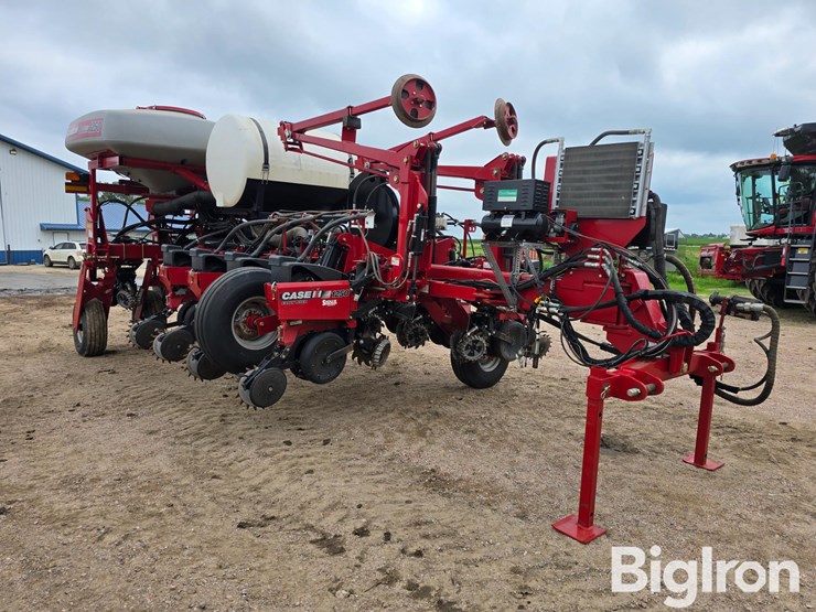 2012-case-ih-1250-image-3