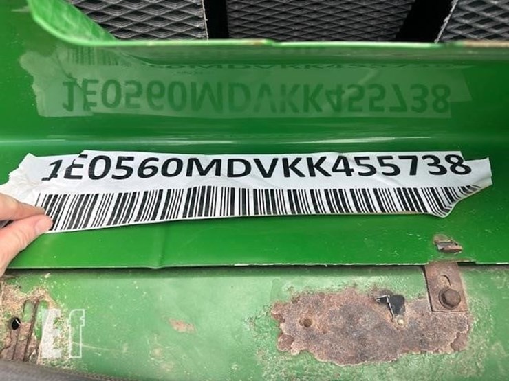 2019-john-deere-560m-image-25