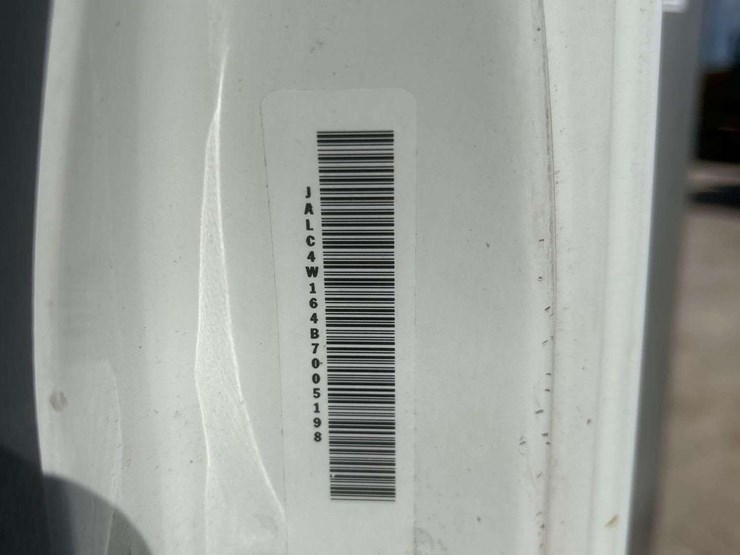 2011-isuzu-npr-image-5
