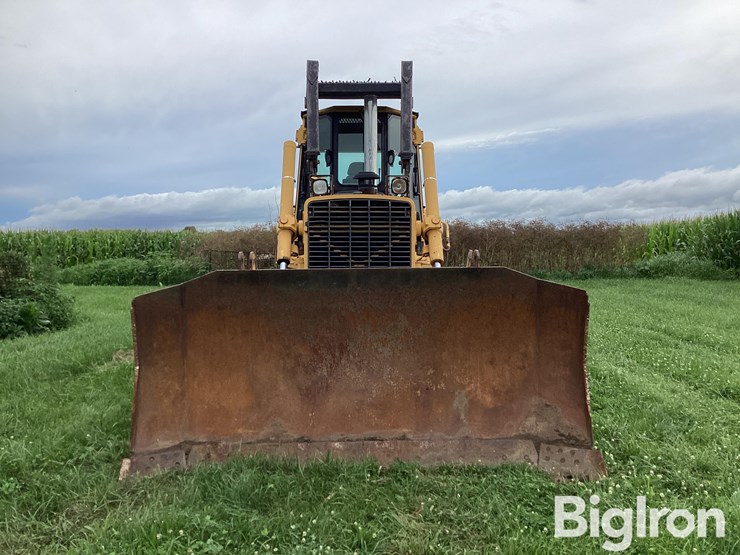 2003-deere-850c-lt-image-2