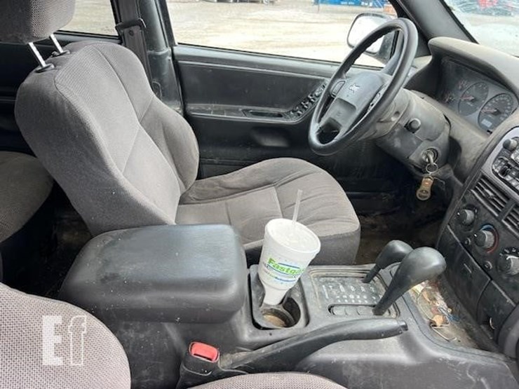 2001-jeep-grand-cherokee-laredo-image-21