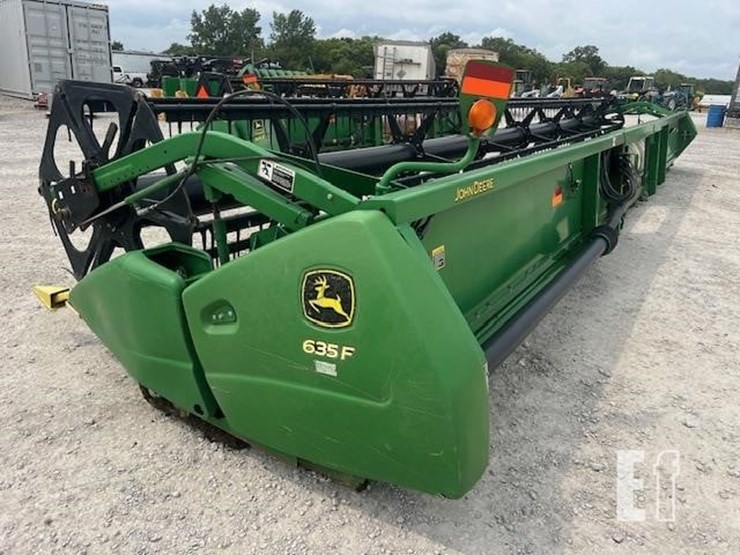 2011-john-deere-635f-image-3