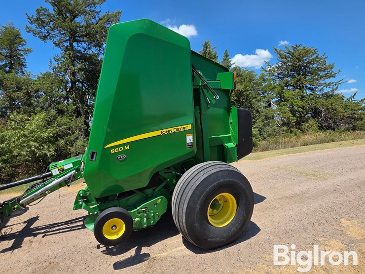 2019-john-deere-560m-image-8