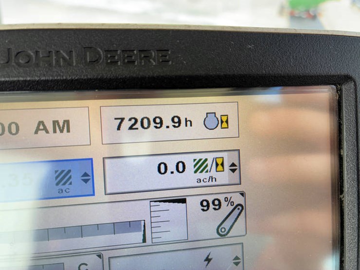 2014-john-deere-8285r-image-83
