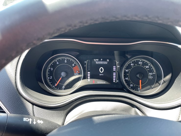 2019-jeep-cherokee-image-27