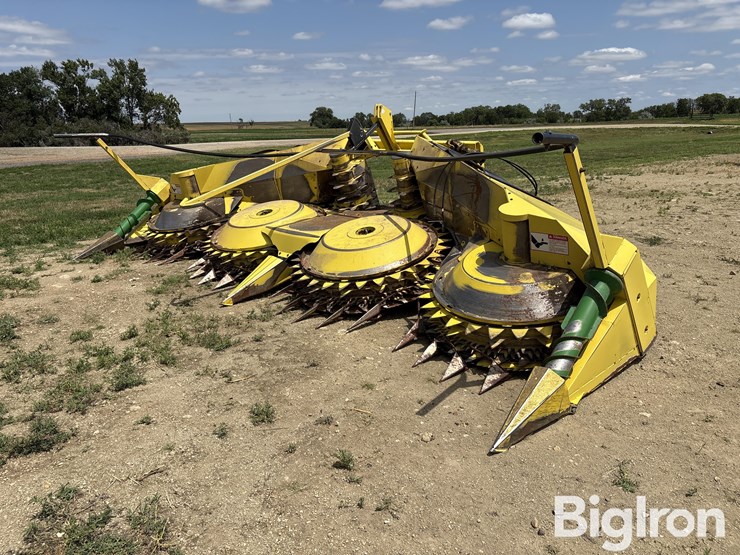 2010-john-deere-678-image-1
