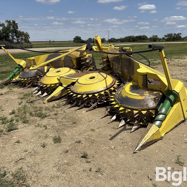 2010 JOHN DEERE 678