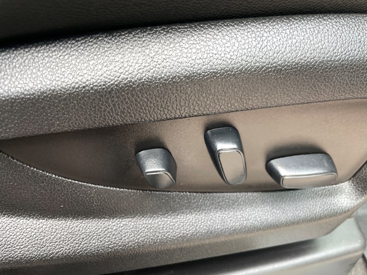 2018-chevrolet-silverado-1500-z71-image-65