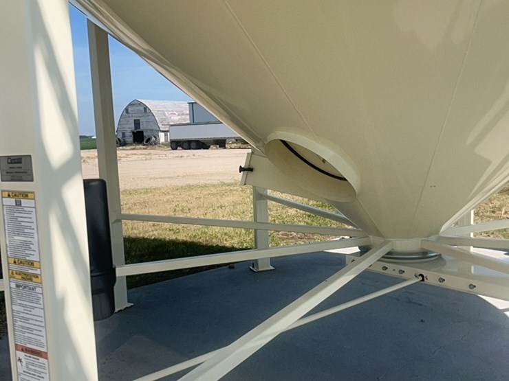 concept-7,500-bushel-hopper-bin,-fully-equipped-with-bin-fan-with-agi-grainguard-10-hp-three-phase-electric-motor.-image-16
