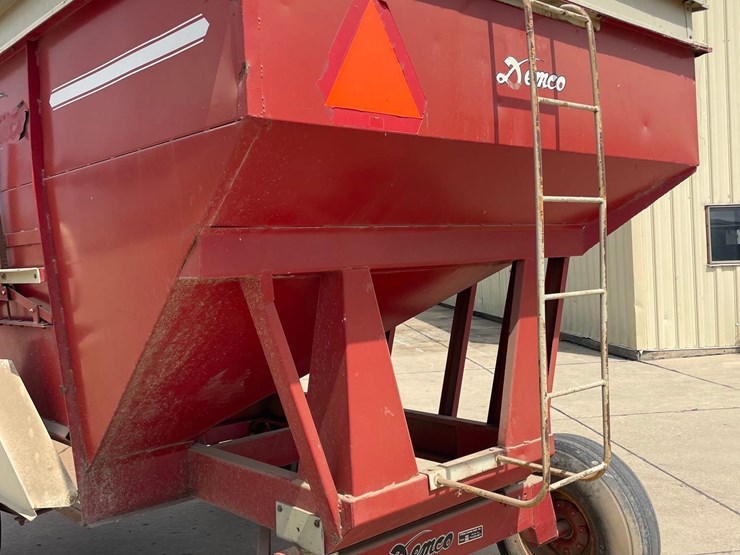 demco-325-image-5